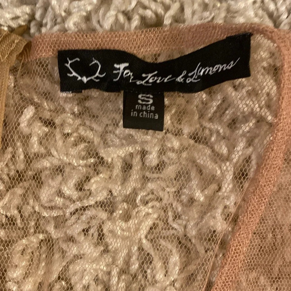 For love and lemons 🍋 dress size small - Picture 6 of 7